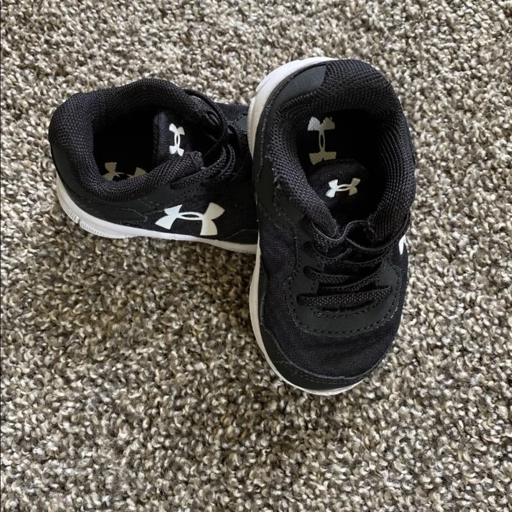 Baby shoes
